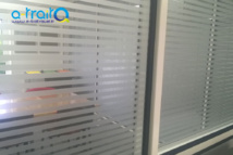 Bandes adhésives dépolies sur vitres