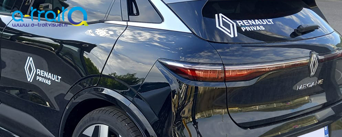 Marquage adhésif publicité nouveau logo Renault sur MEGANE E-TECH