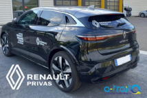 Marquage adhésif publicité nouveau logo Renault sur MEGANE E-TECH