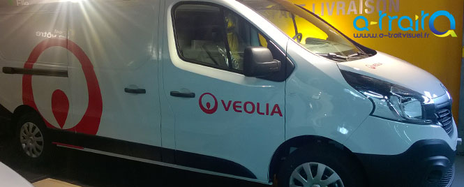 Marquage Véolia sur Renault trafic