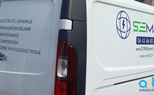 Marquage adhésif publicité sur utilitaire Trafic