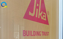 Flocage vitre adhésif micro-perforé